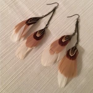 New Very Light Weight Feather Earrings